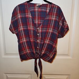 Women's Universal Thread Blue Red Plaid Button Down Crop Blouse Medium